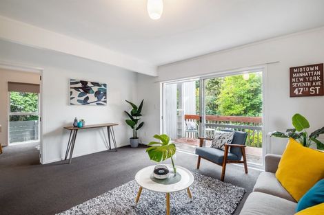 Photo of property in 1/17 Havenwood Place, Birkenhead, Auckland, 0626