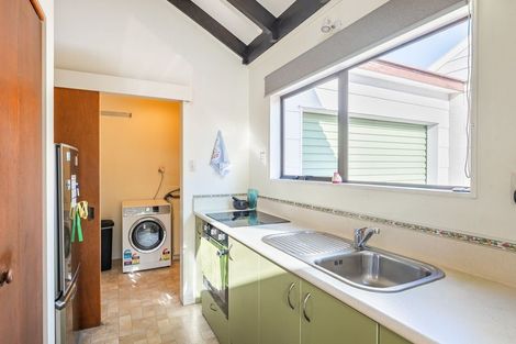 Photo of property in 32a Belvedere Avenue, Waikanae, 5036