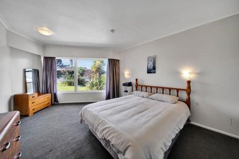 Photo of property in 161 South Road, Hawera, 4610