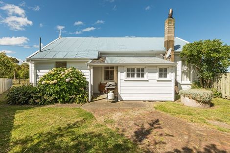 Photo of property in 8 Shoal Beach Road, Aramoana, Omakere, 4271