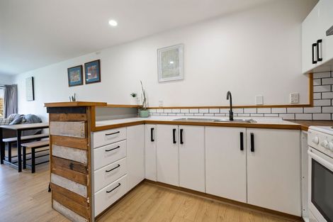 Photo of property in Goldridge Apartments, 2/43 Goldridge Way, Queenstown, 9300