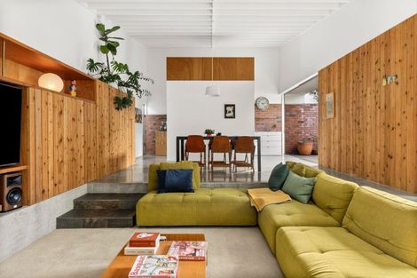 Photo of property in 90 Alpha Street, Cambridge, 3434