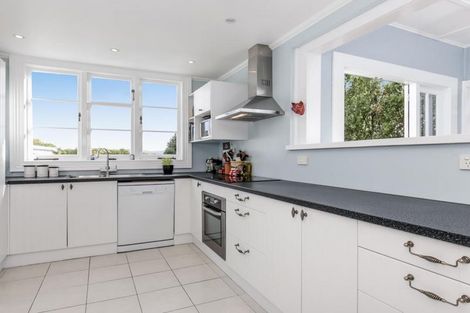 Photo of property in 7 Kowhai Street, Helensville, 0800