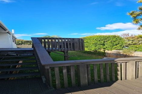 Photo of property in 1/13 Montclair Rise, Browns Bay, Auckland, 0630