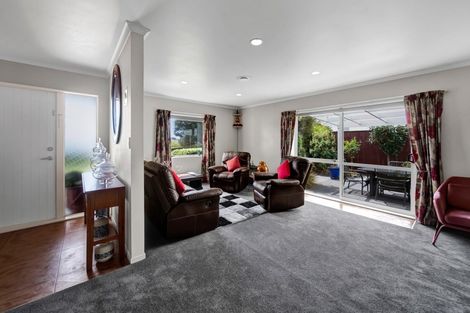 Photo of property in 32 Penrod Drive, Bell Block, New Plymouth, 4312