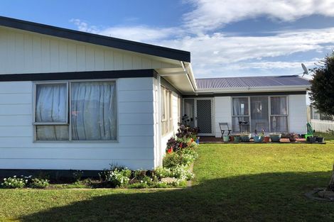 Photo of property in 8 Edge Street, Onerahi, Whangarei, 0110