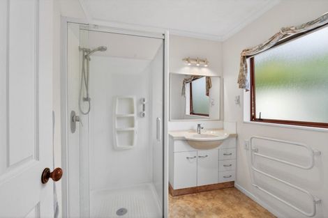 Photo of property in 6 Cheval Place, Taradale, Napier, 4112