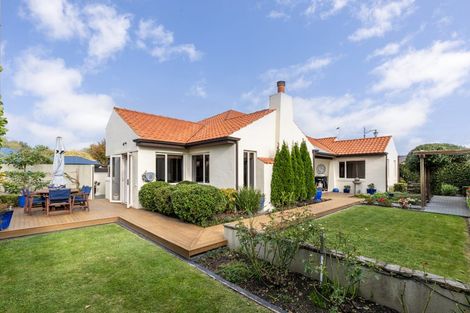 Photo of property in 11 Park Lane, Greenmeadows, Napier, 4112