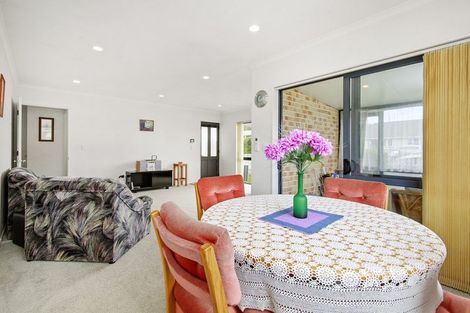 Photo of property in 1 Elena Place, Welcome Bay, Tauranga, 3112