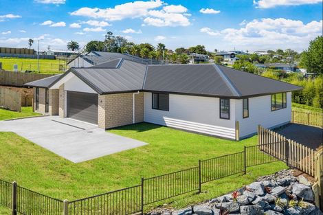Photo of property in 13 Kia Kaha Drive, Snells Beach, 0920