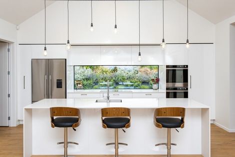 Photo of property in 40 Gummer Road, Havelock North, 4130