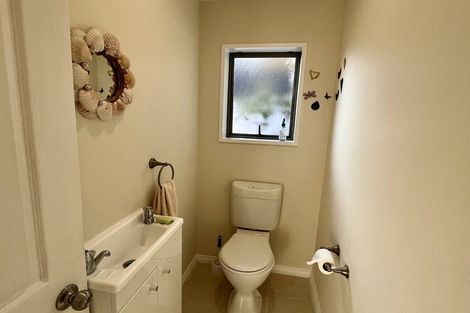 Photo of property in 179 Lakeside Drive, Orewa, 0931