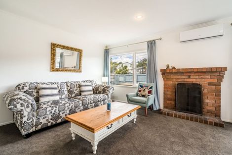 Photo of property in 1/9 Merriefield Avenue, Forrest Hill, Auckland, 0620