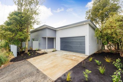 Photo of property in 5a Aokautere Drive, Fitzherbert, 4410
