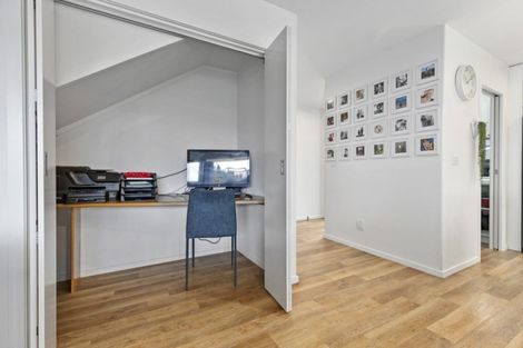 Photo of property in 1 Oolong Court, Huntington, Hamilton, 3210