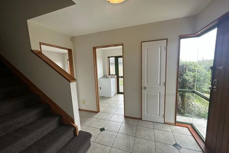 Photo of property in 15 Rosebay Rise, Henderson, Auckland, 0610
