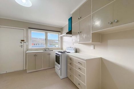 Photo of property in 1/3 Camp Street, Silverstream, Upper Hutt, 5019