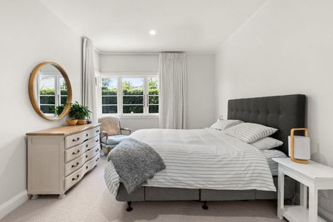Photo of property in 15 Gillean Street, Havelock North, 4130