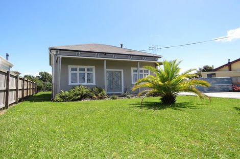 Photo of property in 136 Russell Street, Westport, 7825