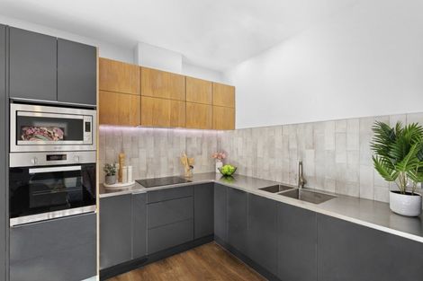 Photo of property in 28 Orient Street, Cromwell, 9310