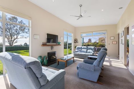 Photo of property in 172 Kaipikari Road Upper, Urenui, 4375