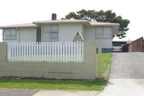 Photo of property in 11 Tranent Road, Mangere, Auckland, 2022