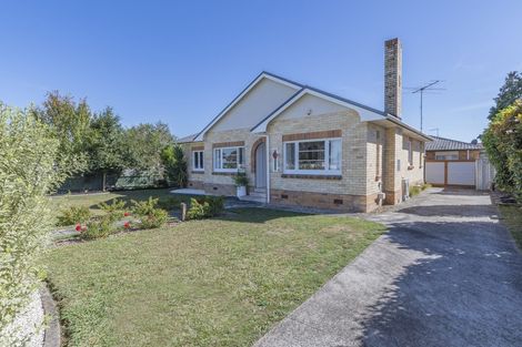 Photo of property in 2 Gibson Road, Tuakau, 2121