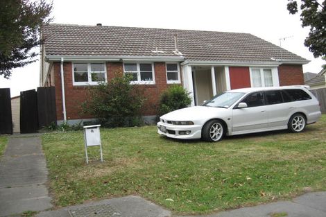 Photo of property in 8 Roche Avenue, Upper Riccarton, Christchurch, 8041