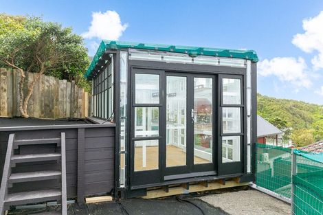 Photo of property in 11 Ramphal Terrace, Khandallah, Wellington, 6035