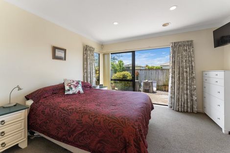 Photo of property in 7 Aburoc Place, Paraparaumu Beach, Paraparaumu, 5032