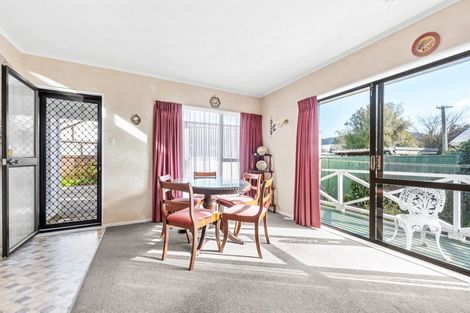 Photo of property in 13f3- Ranfurly Street, Trentham, Upper Hutt, 5018