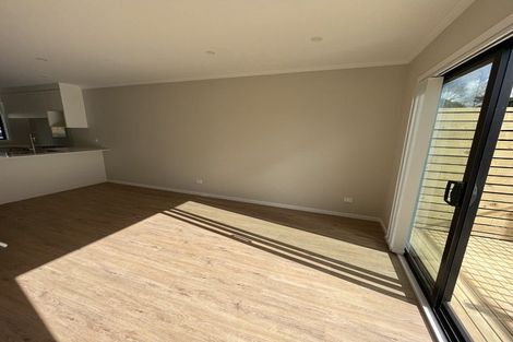 Photo of property in 2/125b Metcalfe Road, Ranui, Auckland, 0612