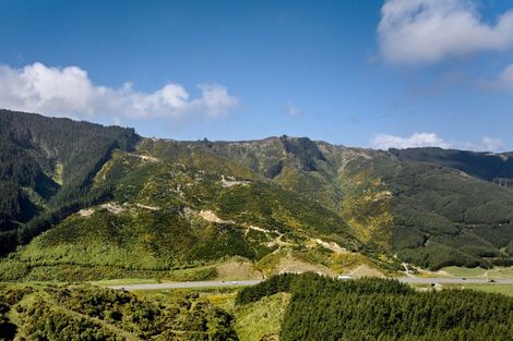 Photo of property in 850a Paekakariki Hill Road, Paekakariki Hill, Porirua, 5381