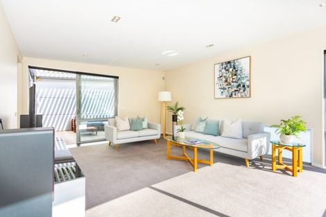 Photo of property in 72 Bowenvale Avenue, Cashmere, Christchurch, 8022