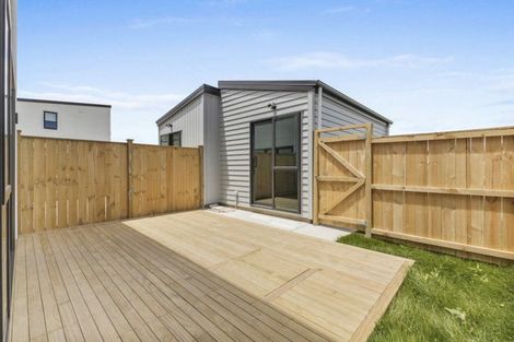 Photo of property in 14 Kapeta Lane, Karaka, Papakura, 2113