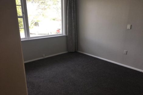 Photo of property in 66 Stewart Drive, Newlands, Wellington, 6037