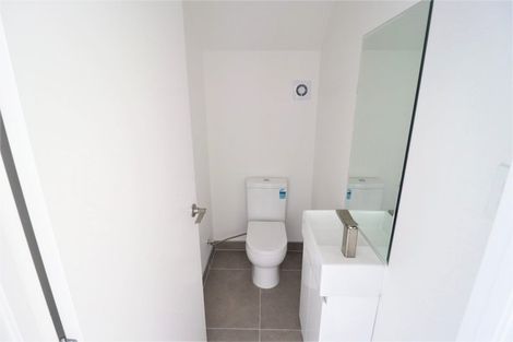 Photo of property in 34 Hobsonville Point Road, Hobsonville, Auckland, 0616