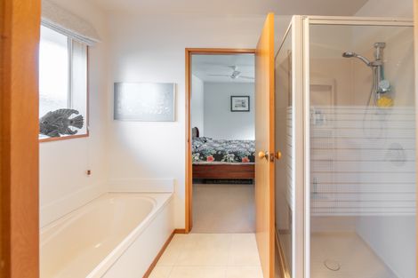 Photo of property in 43 Gladstone Road, Woodend, 7610