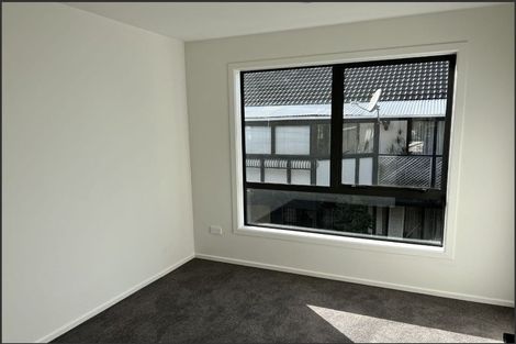 Photo of property in 43 Tirimoana Road, Te Atatu South, Auckland, 0602