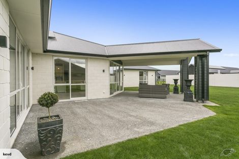 Photo of property in 129 Saint Kilda Road, Cambridge, 3434