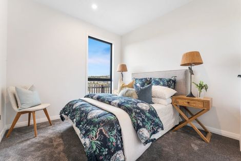 Photo of property in 36 Streamview Way, Long Bay, 0792