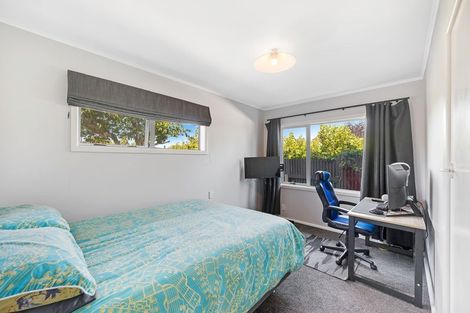 Photo of property in 2 Cambridge Terrace, Taradale, Napier, 4112