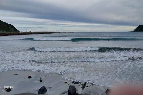 Photo of property in 218u8 Onepu Road, Lyall Bay, Wellington, 6022