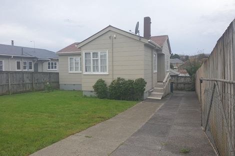 Photo of property in 12 Dreadon Avenue, Papatoetoe, Auckland, 2025