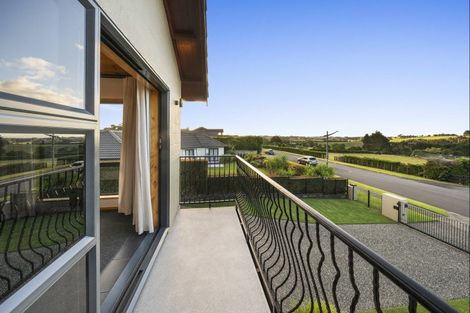 Photo of property in 24 Grace James Road, Pukekohe, 2120