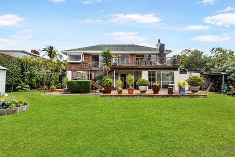 Photo of property in 139 Glenfield Road, Hillcrest, Auckland, 0626