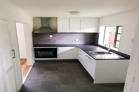 Photo of property in 1 Carbine Court, Awapuni, Palmerston North, 4412