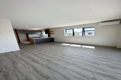 Photo of property in 30 Auranga Drive, Karaka, 2113