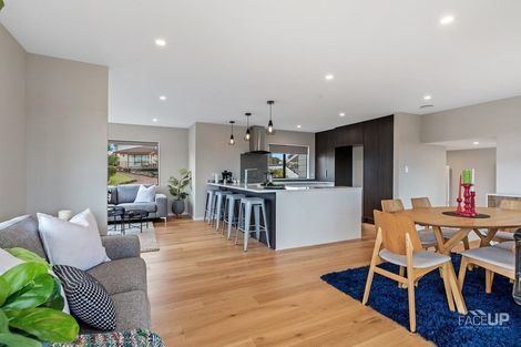 Photo of property in 168 Luckens Road, West Harbour, Auckland, 0618