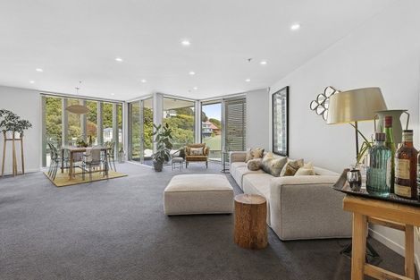 Photo of property in Alto Apartments, 2a/22 Telford Terrace, Oriental Bay, Wellington, 6011